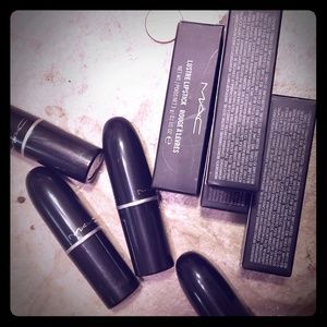 Looking to trade or sell MAC lipsticks